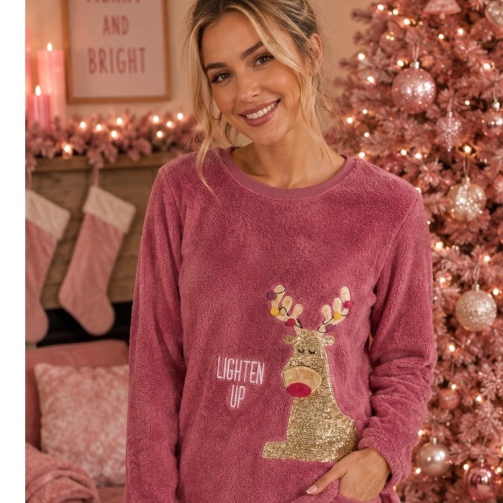 SECRET TREASURES Shirt Sz XL PINK Reindeer Christmas‎ Pajama Long Sleeve